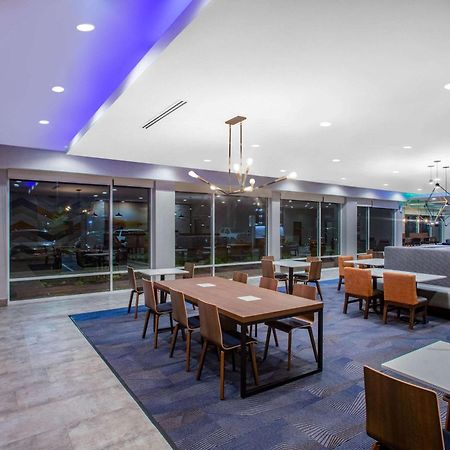 La Quinta Inn & Suites By Wyndham Oxford Exterior foto